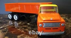 Vintage 1973 Tru-Scale International Harvester Semi Truck & Dump Trailer VGC