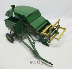 Vintage John Deere Model 30 Auger Combine 1/16 Scale By Eska / Ertl Farm Toy