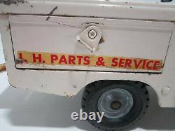 Vintage Tru Scale International Harvester Parts & Service Truck