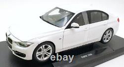Welly 1/18 Scale Diecast 18043W BMW 335i Saloon White